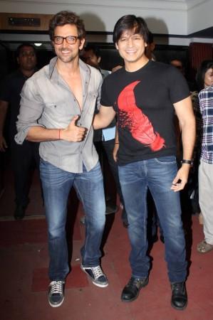 Hrithik Roshan and Vivek Oberoi at Chandan Cinema Hrithik Roshan, Vivek Oberoi