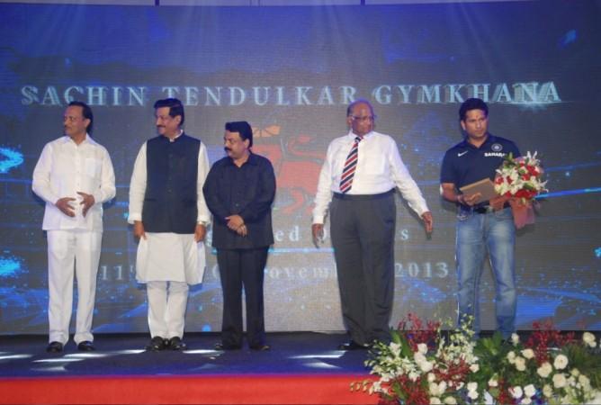 Sachin Tendulkar felicitated by the Mumbai Cricket Association (MCA). Sachin Tendulkar