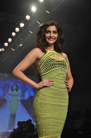 Sonam Kapoor at SIFW 2013 Sonam Kapoor