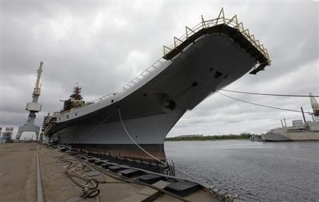 Admiral Gorshkov, a Soviet-era aircraft carrier that was bought by India, is anchored at the Sevmash factory in the northern city of Severodvinsk July 2, 2009.