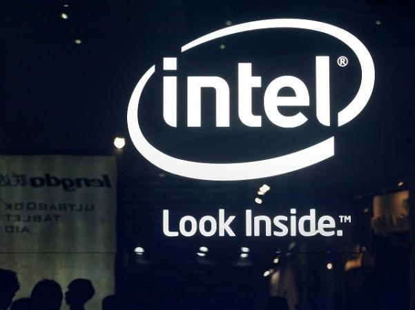Intel's MICA Bracelet Is A Fancy Women Accessory For $495