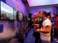 visitors-play-assassins-creed-iv-black-flag-with-playstation-4-during-the-gamescom-2013
