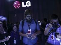 lg-g2-smart-phone-debut-in-new-york-2013