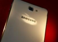 samsung-galaxy-note-smartphone-in-beijing-2013