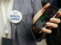 nokia-lumia-925-at-it-launch-in-london-2013