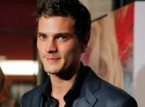 fifty-shades-of-grey-dakota-johnson-and-jamie-dornan-share-first-kiss-on-film-set-reuters