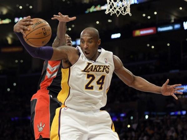 Lakers: Watch Kobe Bryant's 2015-16 Post Up Clinic (Video)