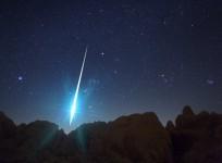 one-of-the-best-displays-of-fireballs-can-be-seen-in-the-geminid-meteor-shower-photo-nasa