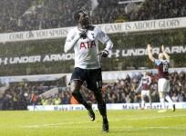 emmanuel-adebayor-tottenham