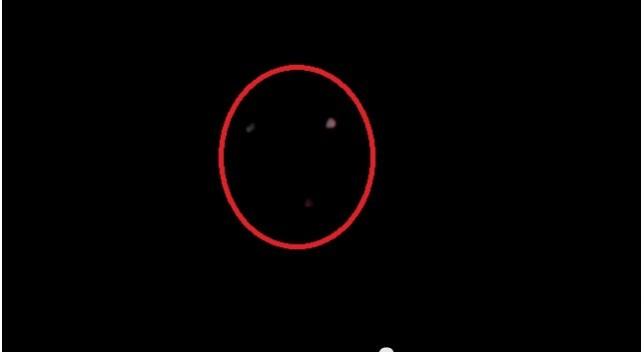 Triangle UFO over Andover Massachusetts 19th December 2013 (Screen grab) Triangle UFO over Andover Massachusetts 19th December 2013