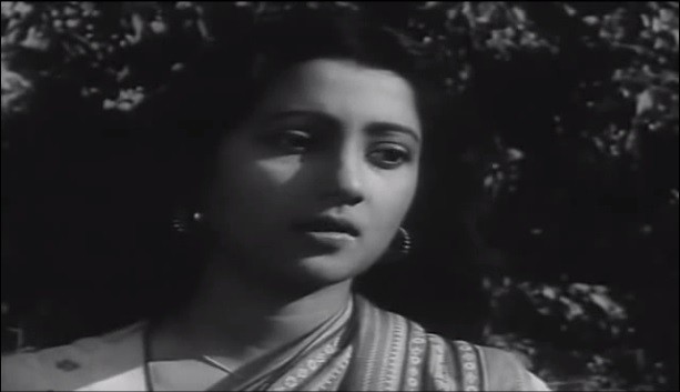 Suchitra Sen (Screenshot from "Devdas"/YouTube)