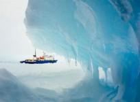the-mv-akademik-shokalskiy-is-pictured-stranded-in-ice-in-antarctica-december-29-2013