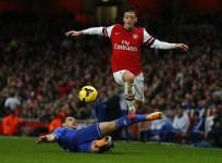 mesut-ozil-arsenal-branislav-ivanovic-chelsea