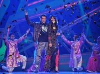 Salman Khan, Daisy Shah