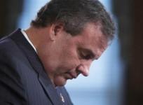 new-jersey-governor-chris-christie-reacts-during-a-news-conference-in-trenton-january-9-2014