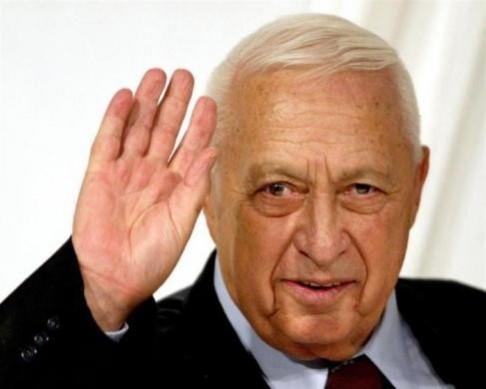 Israeli Prime Minister Ariel Sharon gestures at the end of his Likud Party's women conference in Tel Aviv in this March 10, 2005 Israeli Prime Minister Ariel Sharon gestures at the end of his Likud Party's women conference in Tel Aviv in this March 10, 2005
