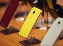 different-colored-examples-of-motorolas-new-moto-x-phones-rest-on-a-table-at-a-launch-event-in-new-york