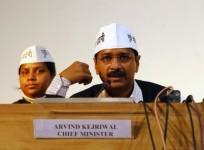 arvind-kejriwal-r-leader-of-aam-aadmi-common-man-party-speaks-during-a-meeting-with-his-party-leaders-and-media-personnel