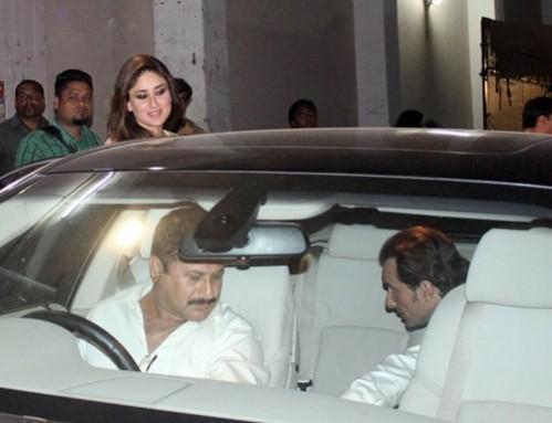 kareena Kapoor and Saif Ali Khan at Mehboob Studio kareena Kapoor and Saif Ali Khan at Mehboob Studio