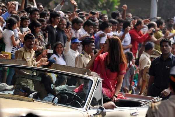 Priety Zinta at Mumbai's Republic Day Parade Priety Zinta at Mumbai's Republic Day Parade