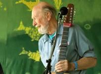pete-seeger-is-best-known-for-spearheading-an-american-folk-revival