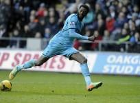 emmanuel-adebayor-manchester-city