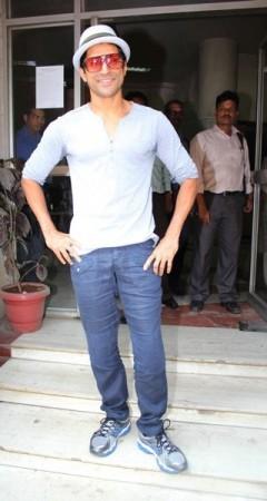 Farhan Akhtar at Radio Mirchi Farhan Akhtar at Radio Mirchi