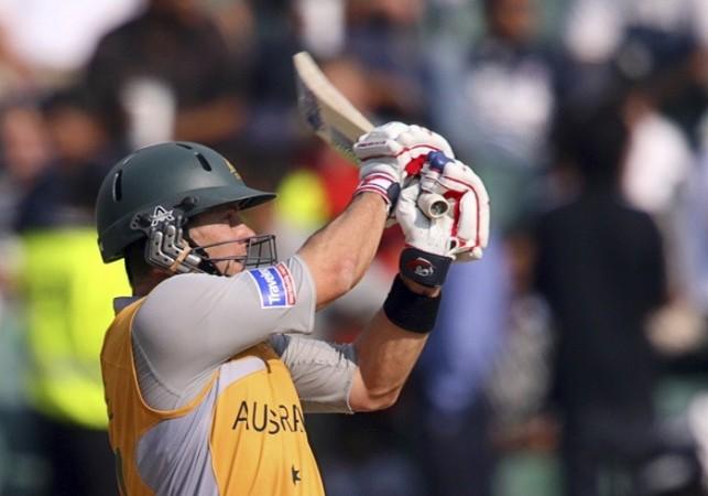 Über cool Brad Hodge placed two consecutive sixes to win the second T20 match against South Africa Brad Hodge