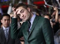 robert-pattinson-plays-the-role-of-a-famous-photographer-in-the-upcoming-drama-movie-life
