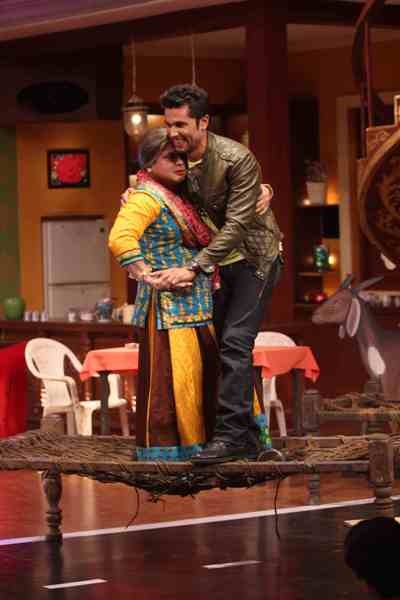 'Highway' Promotion on 'Comedy Night With Kapil' 'Highway' Promotion on 'Comedy Night With Kapil'