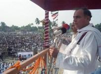 rajiv-gandhi-addresses-an-election-campaign-meeting-in-kishan-gunj-bihar-on-may-5-1991