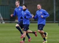mertesacker-ozil-podolski-arsenal