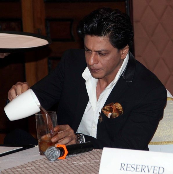 Shahrukh Khan Launch Discovery Channel's 'Living with KKR' Shahrukh Khan Launch Discovery Channel's 'Living with KKR'