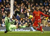 sturridge-liverpool-fulham-stekelenburg