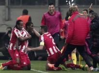 joel-campbell-olympiakos-maniatis