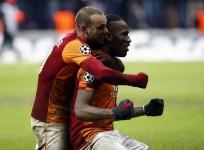 drogba-snaijder-galatasaray