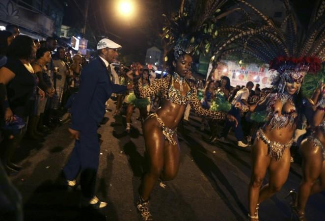 Samba dancer Flavia Lopes, performs during the rehearsal of the Mocidade Independente Samba school at the Bangu neighbourhood in Rio de Janeiro Rio Carnival 2014