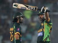 shahid-afridi-fawad-alam-pakistan