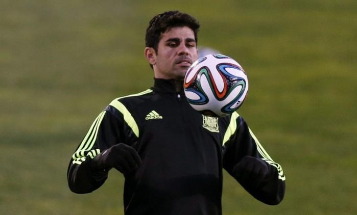 Diego Costa attaneds a training session for Spain ahead of his expected debut against Italy, 3 March. Reuters Diego Costa Spain