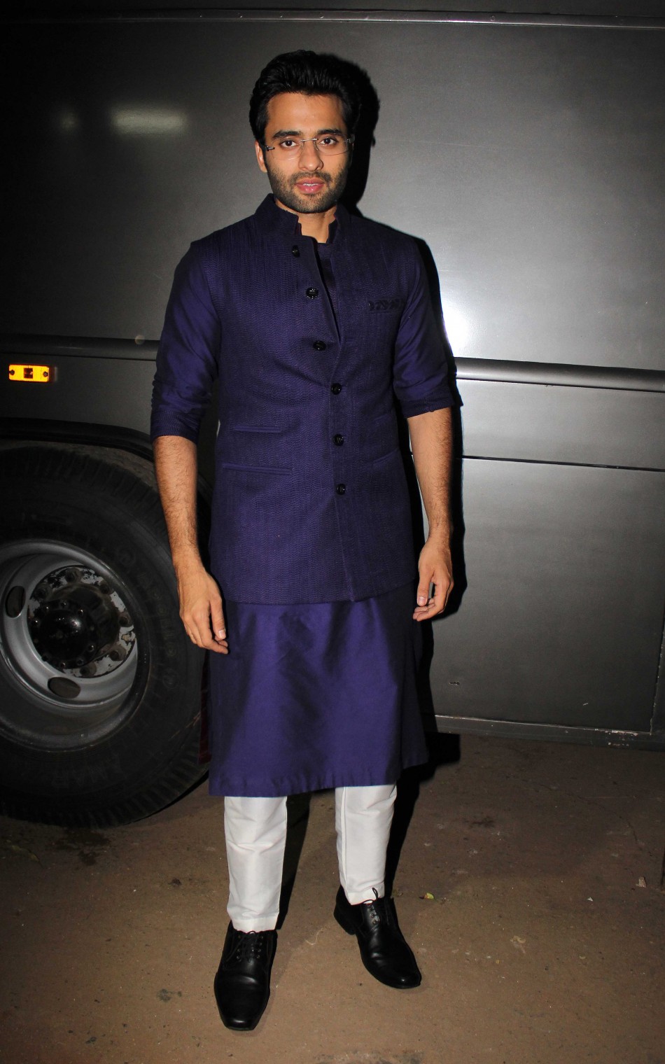 Jackky Bhagnani promote film Youngistan on the sets of Comedy Circus