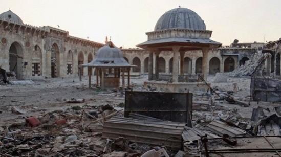 A view of the Grand Umayyad mosque damaged from clashes between the Free Syrian army and forces loyal to President Bashar al-Assad in Aleppo, November 19, 2013 A view of the Grand Umayyad mosque damaged from clashes between the Free Syrian army and forces loyal to President Bashar al-Assad in Aleppo, November 19, 2013