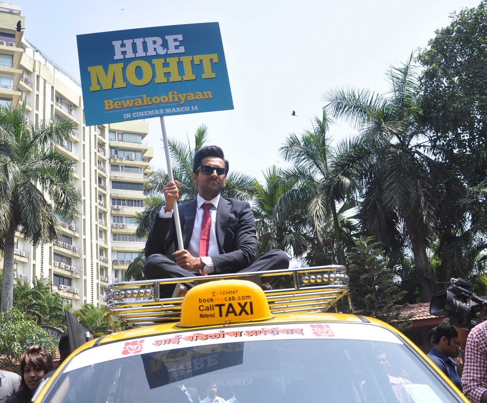 Ayushmann Khurrana promotes Bewakoofiyaan at Nariman Point, Mumbai.