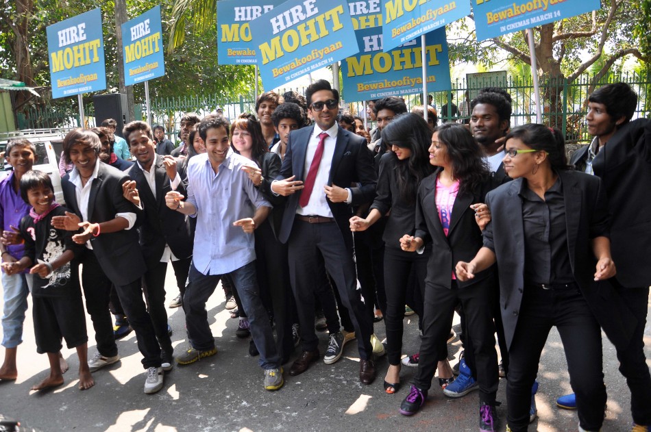 Ayushmann Khurrana promotes Bewakoofiyaan at Nariman Point, Mumbai.