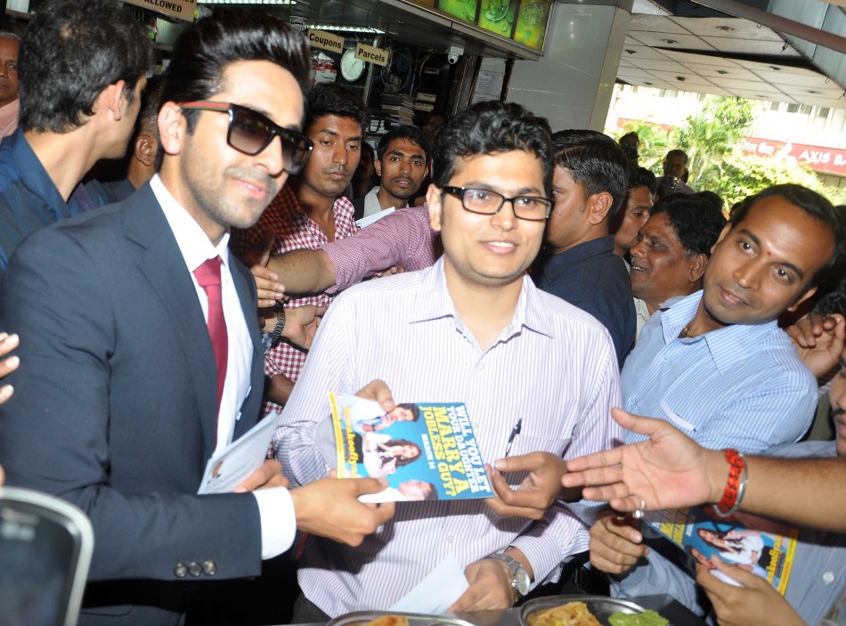 Ayushmann Khurrana promotes Bewakoofiyaan at Nariman Point, Mumbai.