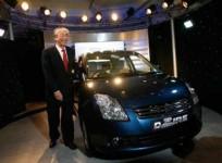 managing-director-of-maruti-suzuki-shinzo-nakanishi-poses-with-the-dzire