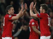 robin-van-persie-michael-carrick-manchester-united