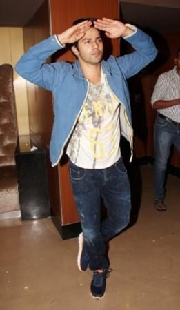 Varun Dhawan with his fans at PVR Juhu Varun Dhawan with his fans at PVR Juhu