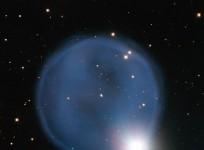 astronomers-spot-celestial-diamond-ring-nebula-european-southern-observatory