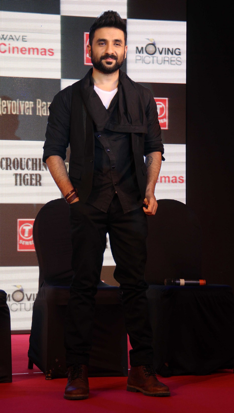 Kangana Ranaut and Vir Das attend the press meet for 'Revolver Rani' Kangana Ranaut and Vir Das attend the press meet for 'Revolver Rani'