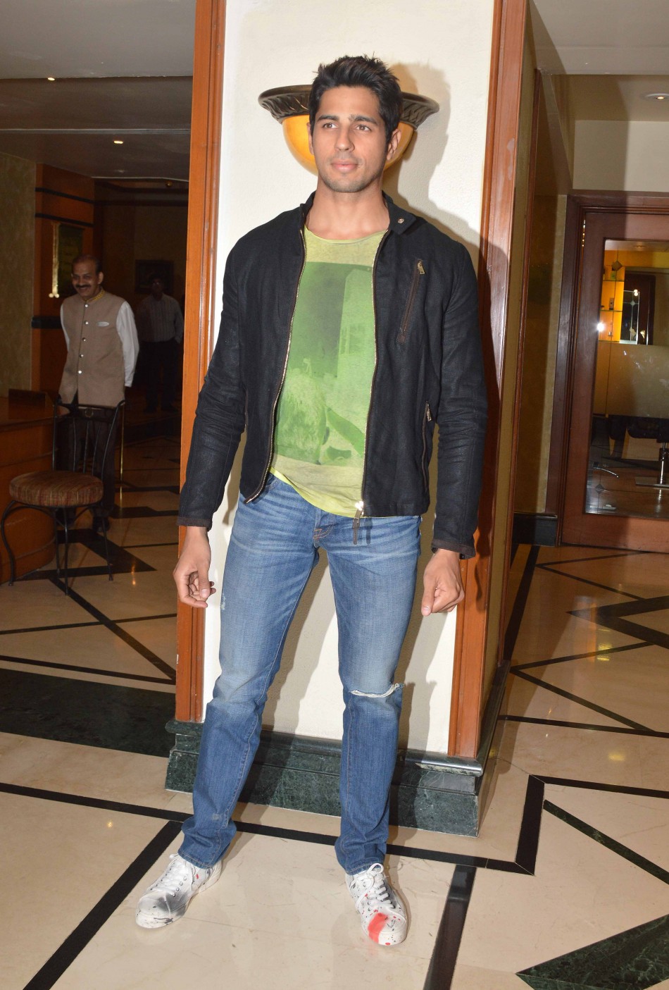 Bollywood actor Sidharth Malhotra, who features on the cover of the latest Men's Health Magazine, launched the issue on 14 April.